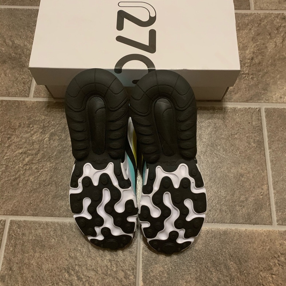 Nike Air Max 270 React Bright Violet White Violet - Picture 7 of 8
